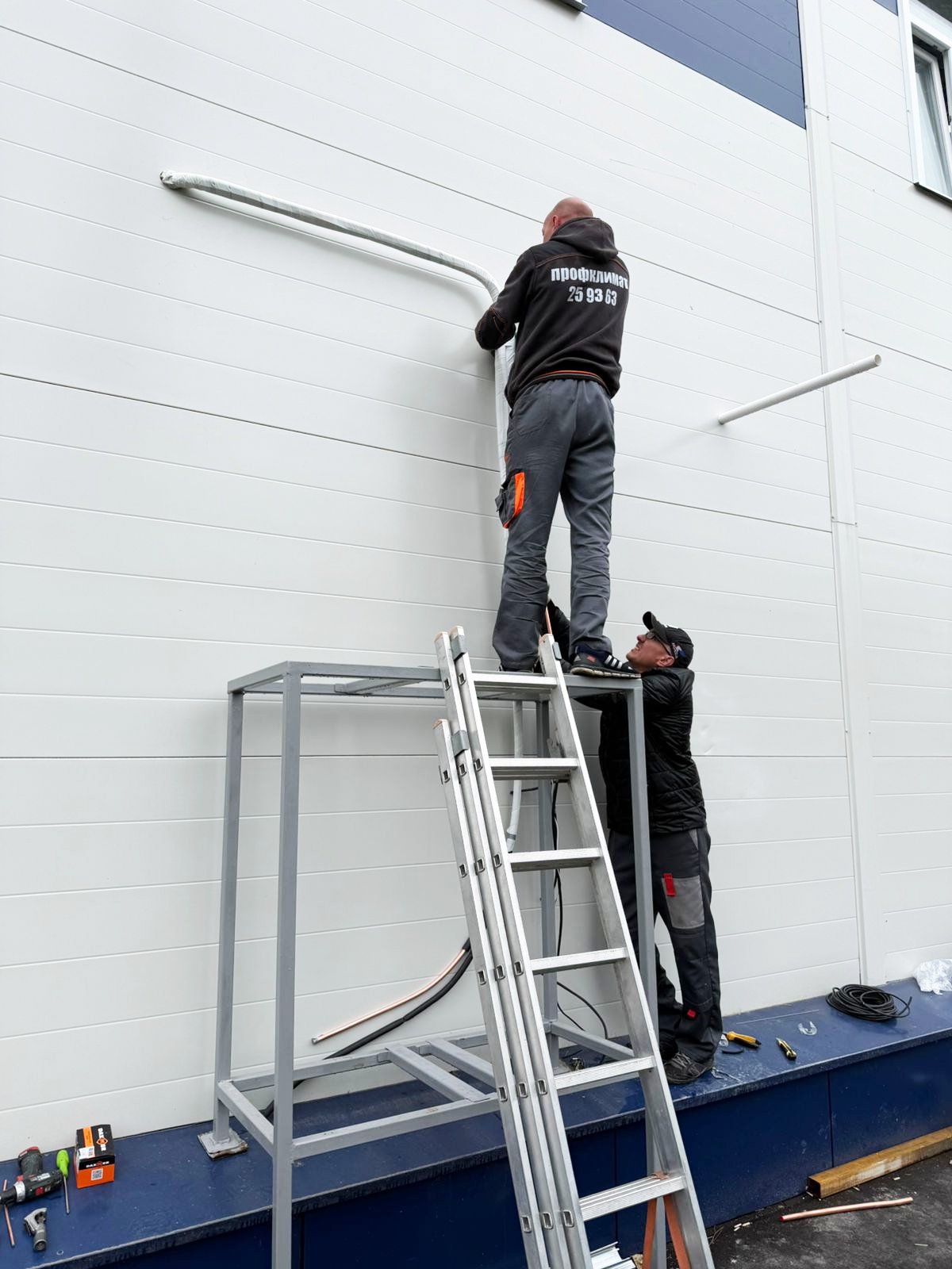 Установка оборудования на объекте -"Восток-Сервис"